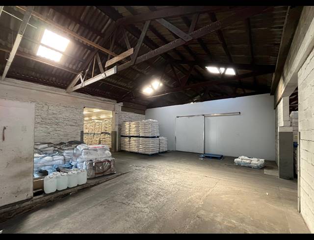 1,558.50M² WAREHOUSE TO LET IN EPPING INDUSTRIAL